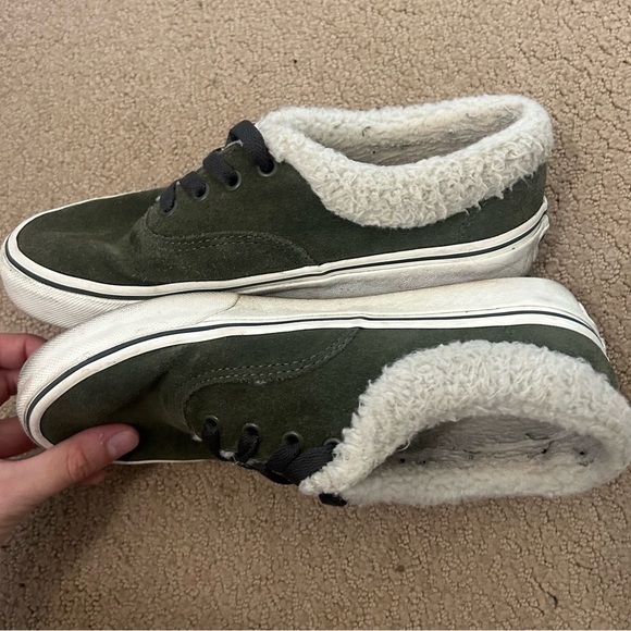 Women’s 7.5 Vans Old Skool Suede Sherpa Grape Leaf Green - Picture 5 of 8